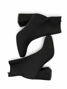 MIA Melody Knit Sock Ankle Boots Black Block Heel Women’s Size 6 Barely Used